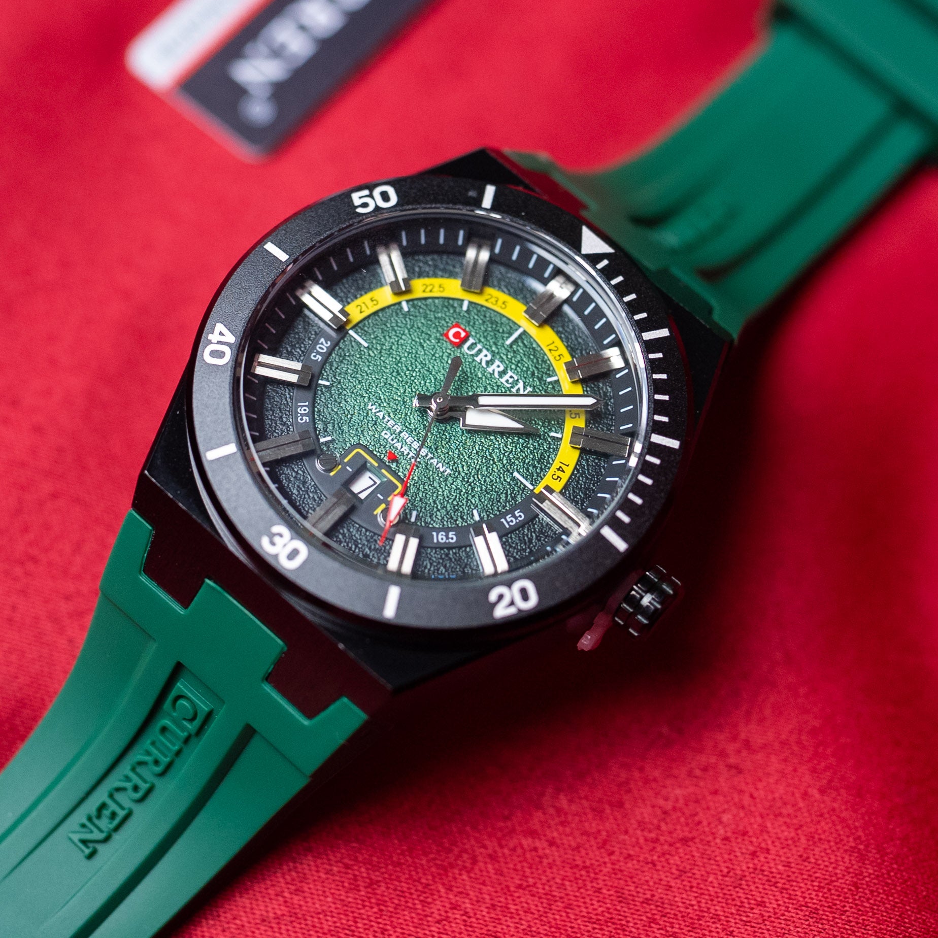 CURREN Model 8491 Men's Fashion Watch